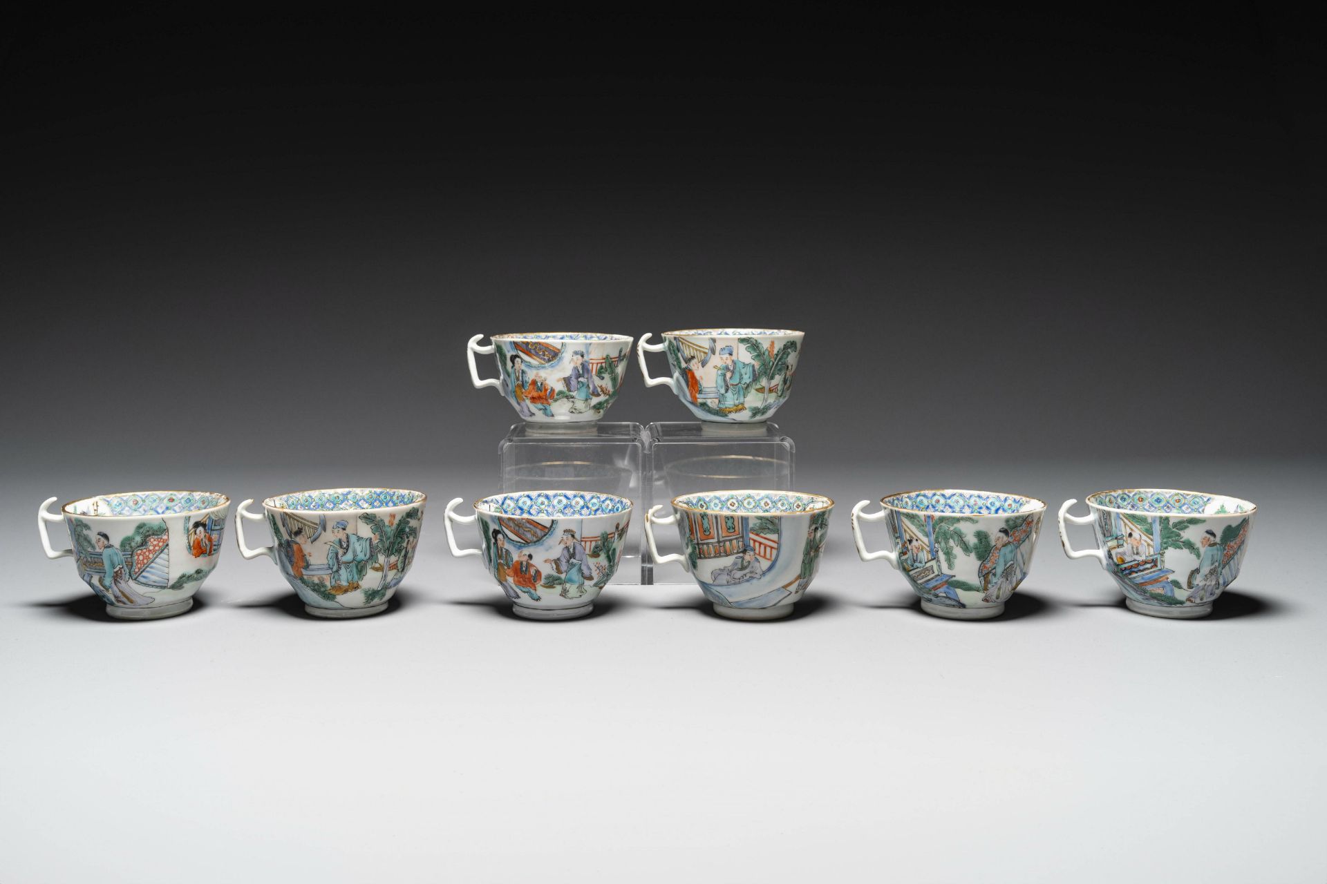 A rare Chinese Canton famille verte 27-piece tea service, 19th C. - Bild 11 aus 13