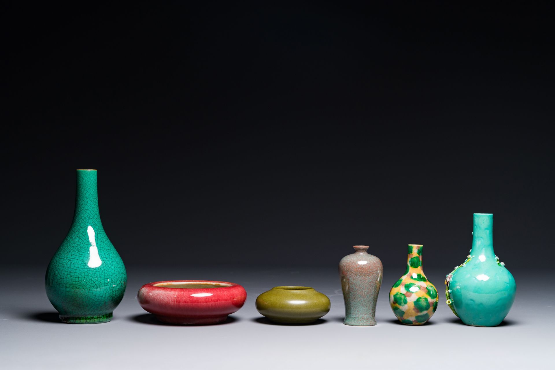 A group of six pieces of Chinese monochrome wares, 19th C. - Bild 2 aus 4