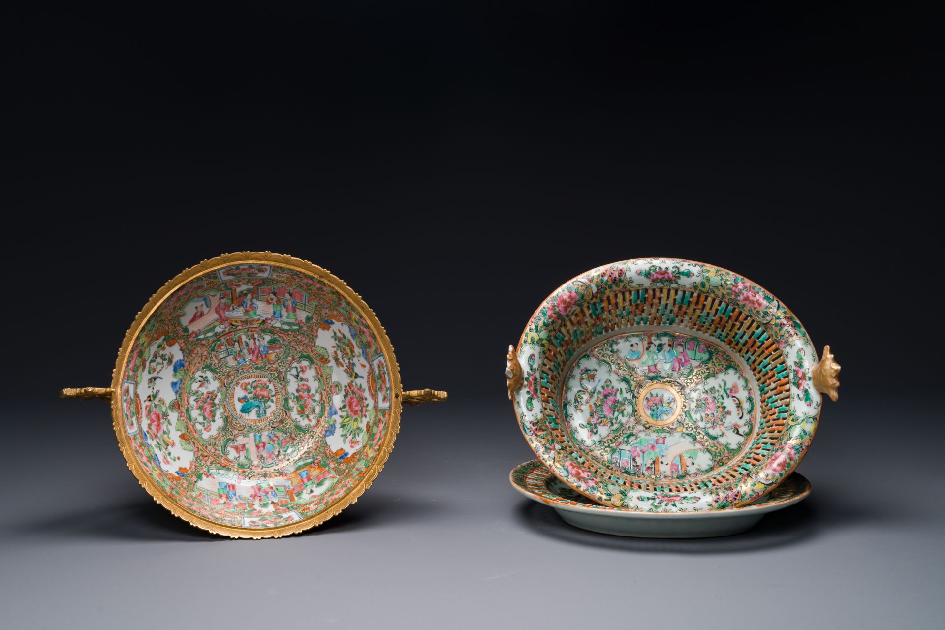 A Chinese Canton famille rose reticulated basket on stand and a bowl with gilt bronze mounts, 19th C - Bild 2 aus 5