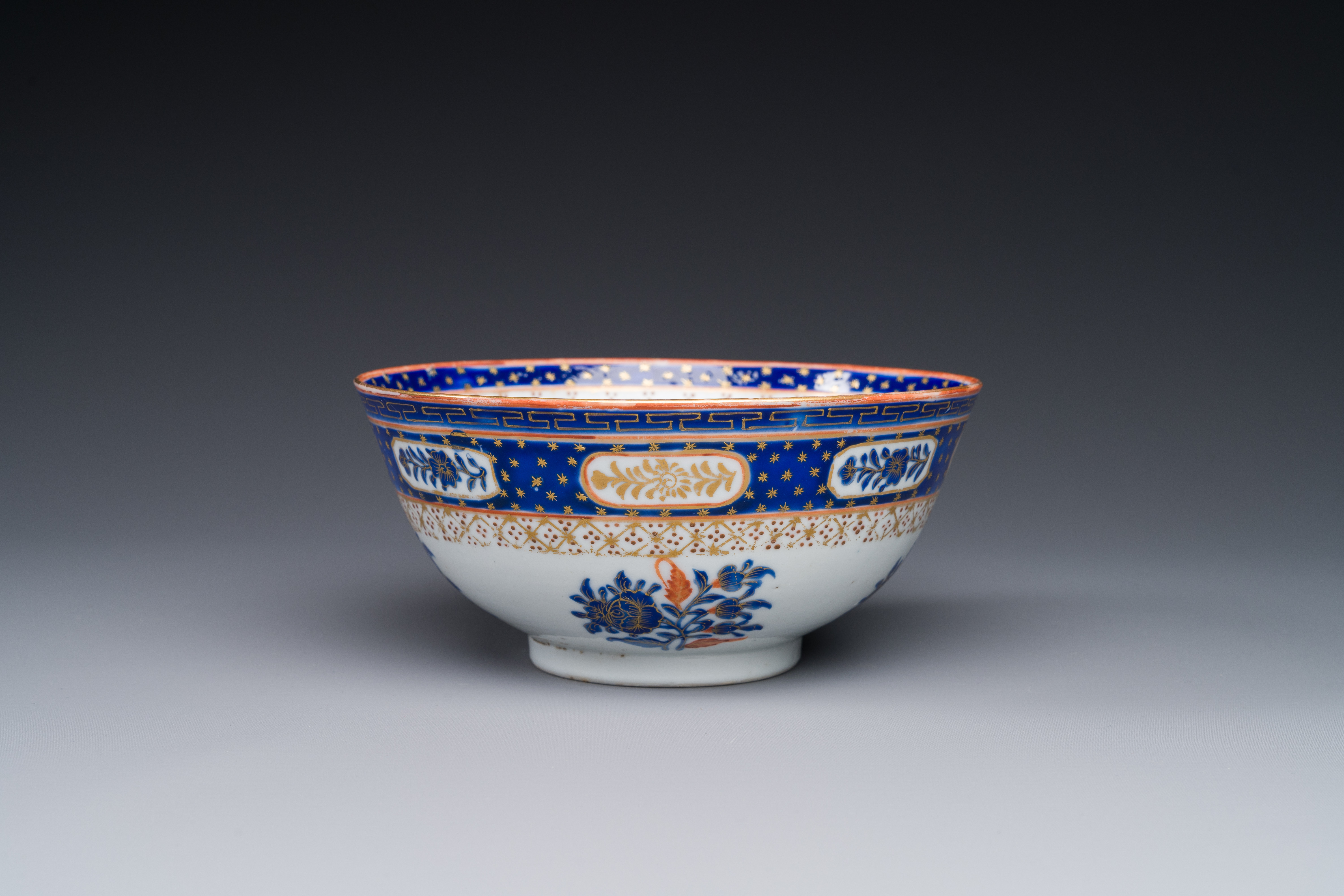 A Chinese Canton polychrome decorated bowl for the Islamic market, 19th C. - Image 2 of 5