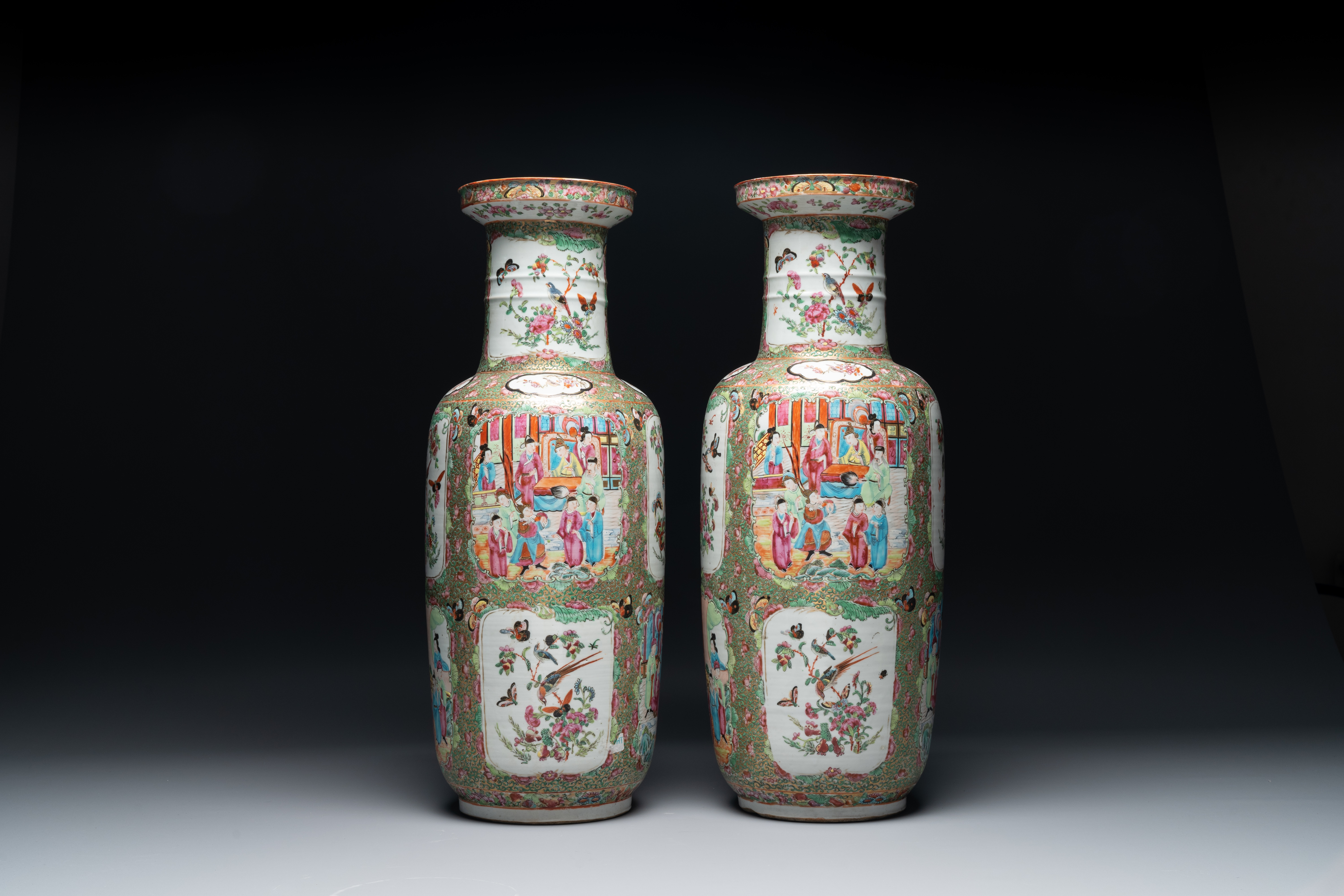 A pair of Chinese Canton famille rose rouleau vases, 19th C. - Image 3 of 6