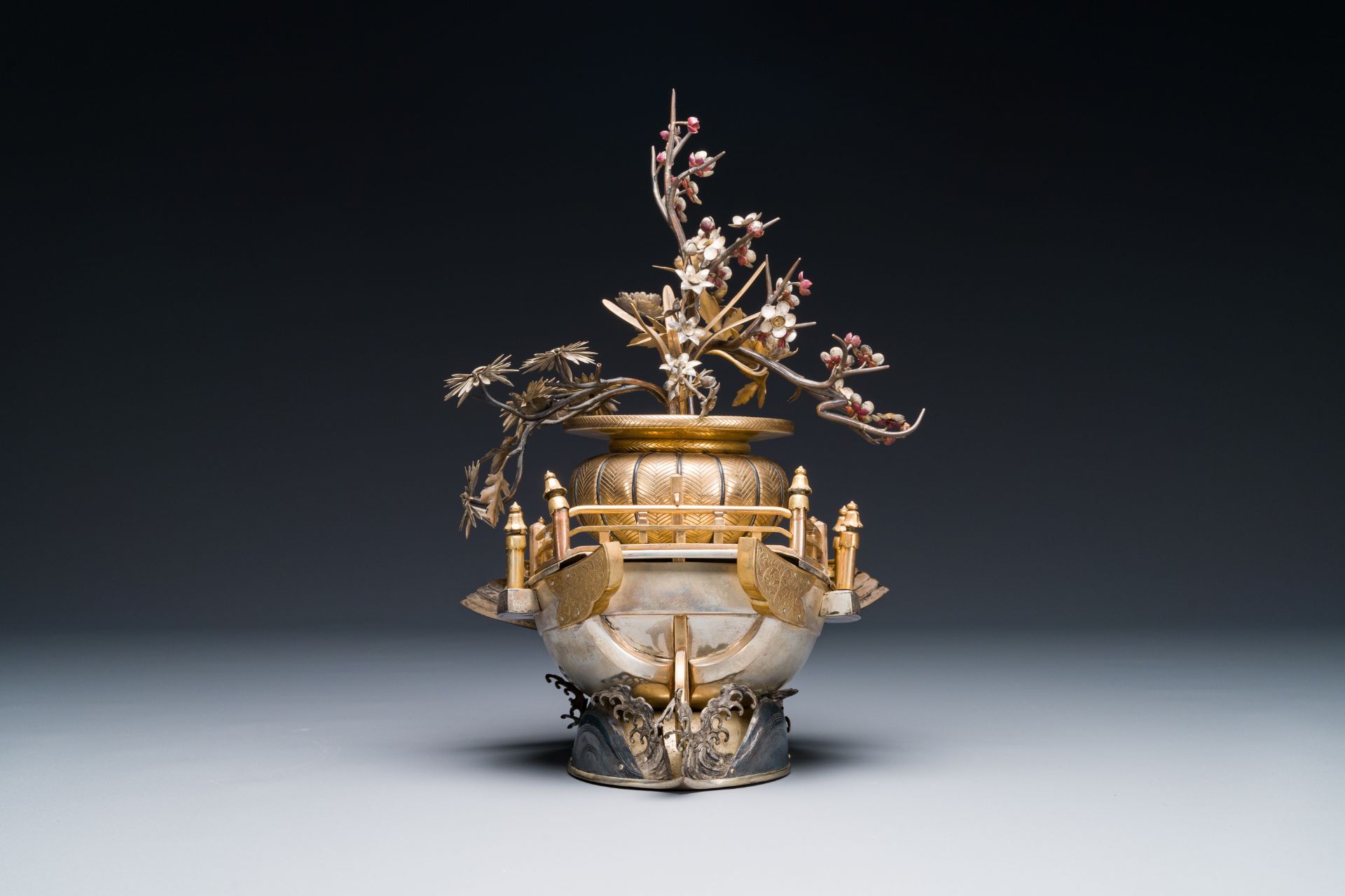 A Japanese parcel-gilt bronze and silver 'phoenix' boat, Meiji, 19th C. - Image 3 of 4