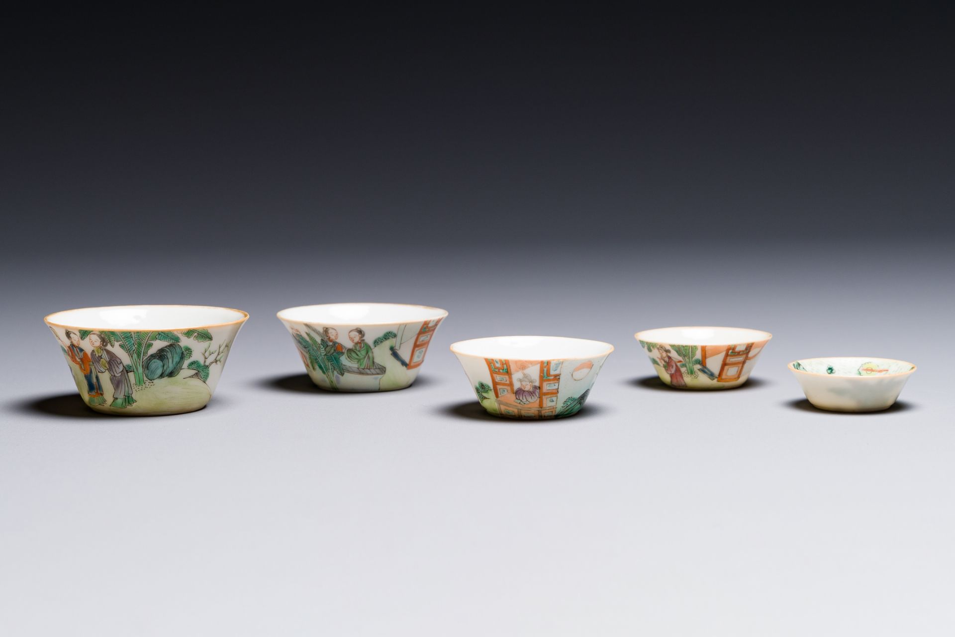 A rare set of ten Chinese famille rose 'erotic' nesting bowls, Daoguang mark and of the period - Bild 14 aus 17