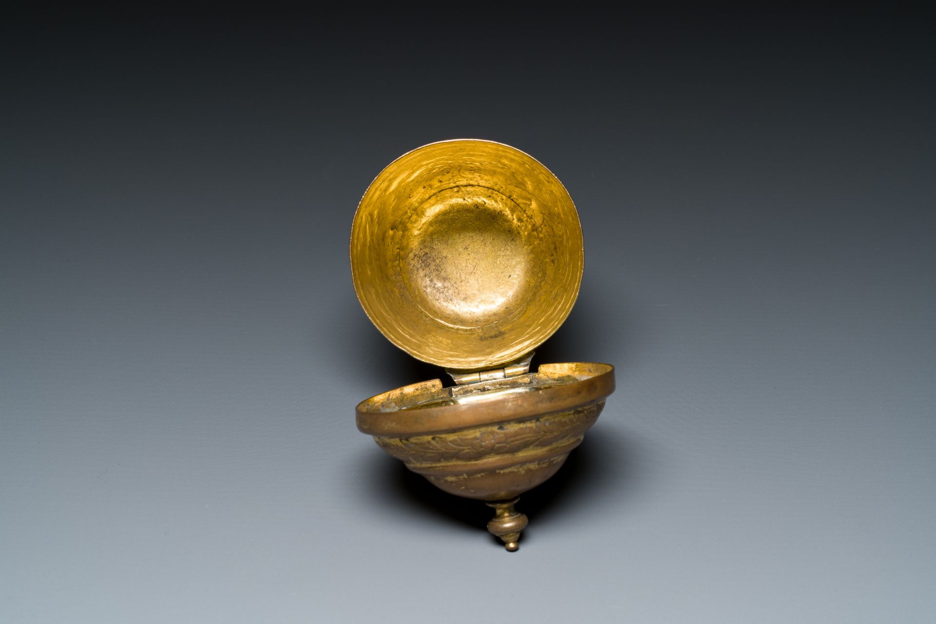 A gilt copper bowl and cover, 'tombak', Turkey, 18th C. - Image 8 of 9