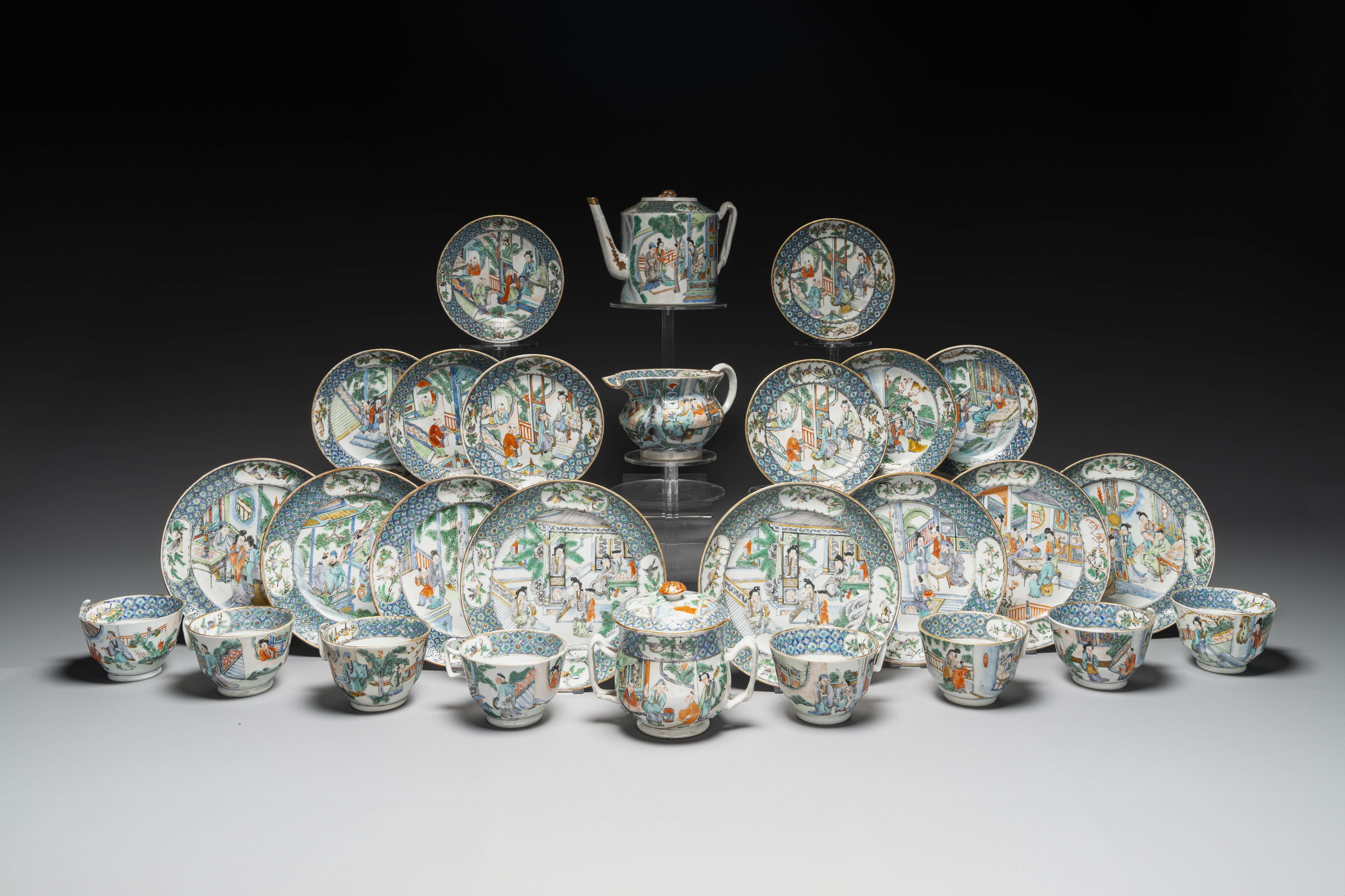 A rare Chinese Canton famille verte 27-piece tea service, 19th C.