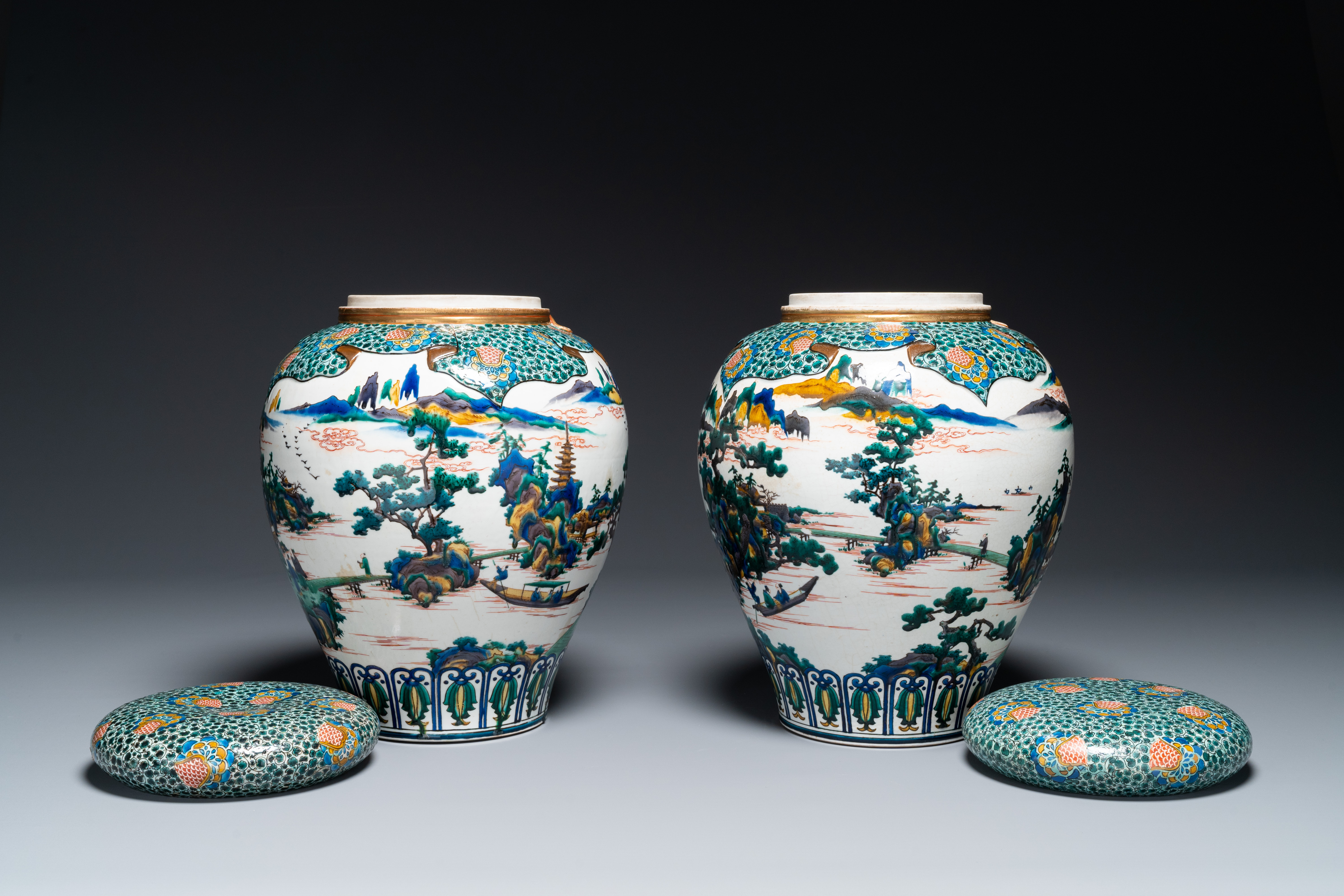 A pair of Japanese Kutani covered vases with landscape design, Meiji, 19th C. - Image 4 of 6