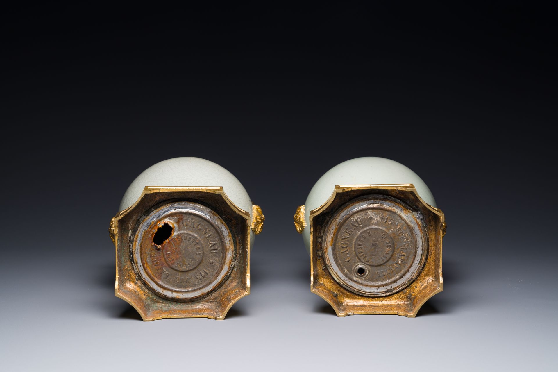 A pair of Chinese ge-type vases with gilt bronze mounts, 19th C. - Image 4 of 4