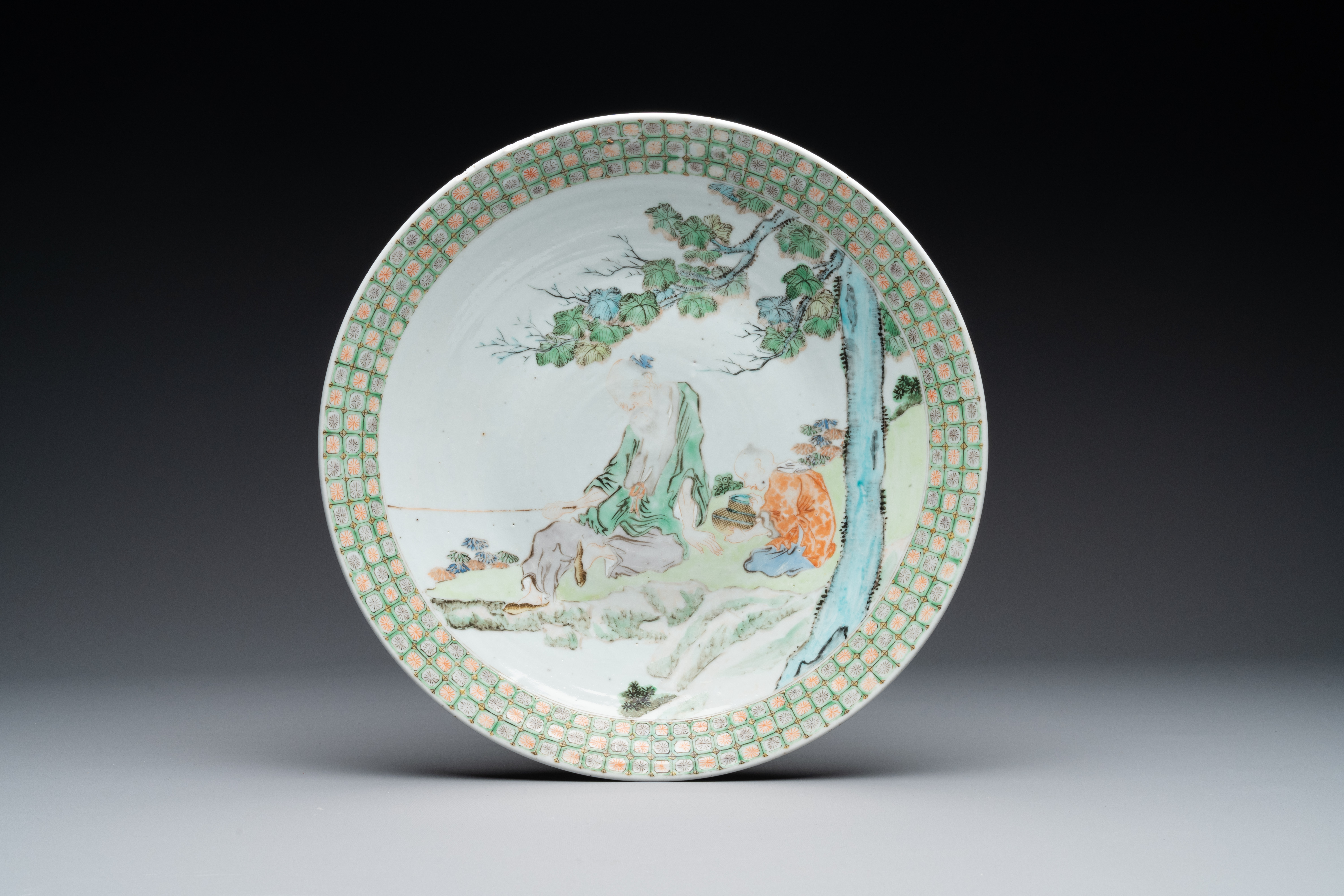 A Chinese famille verte dish, a famille rose basin and a dish, 19th C. - Image 5 of 8