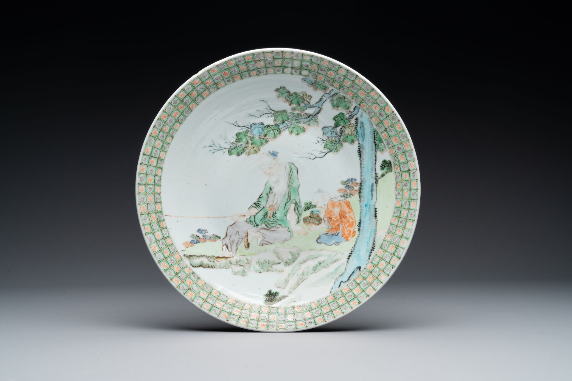 A Chinese famille verte dish, a famille rose basin and a dish, 19th C. - Image 5 of 8