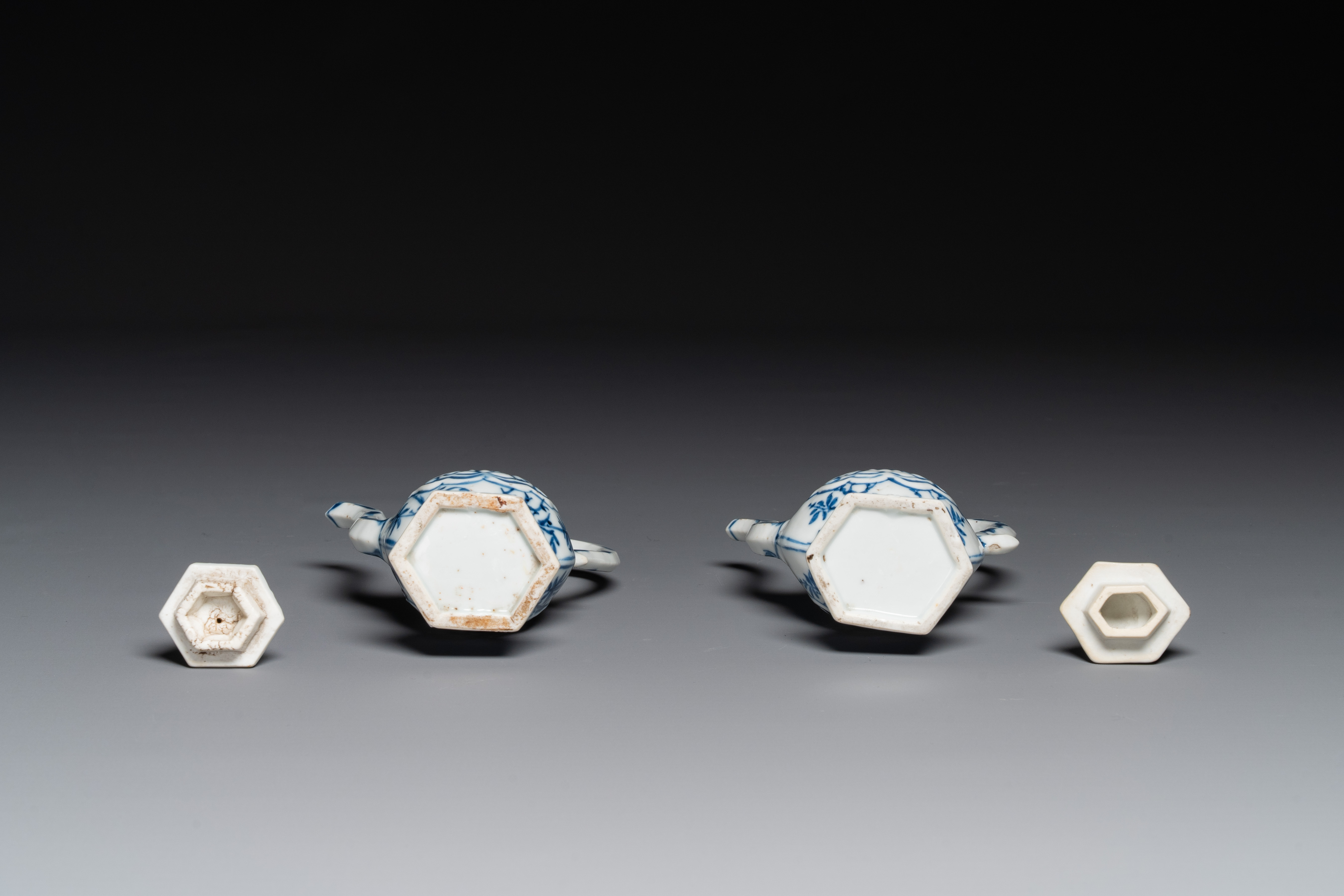 Two Chinese blue and white ewers and covers, Kangxi - Image 6 of 6