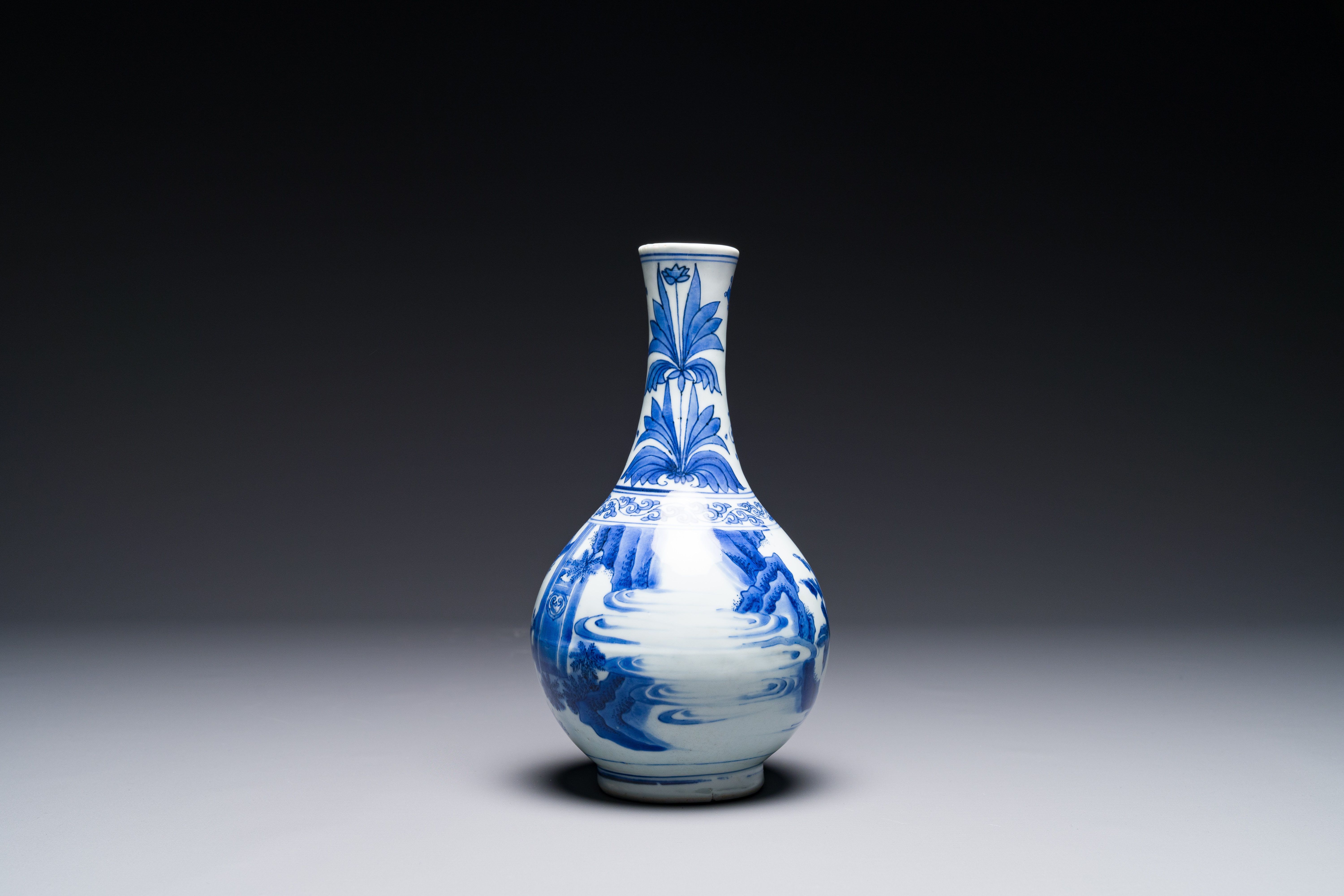 A Chinese blue and white bottle vase, Transitional period - Image 3 of 6