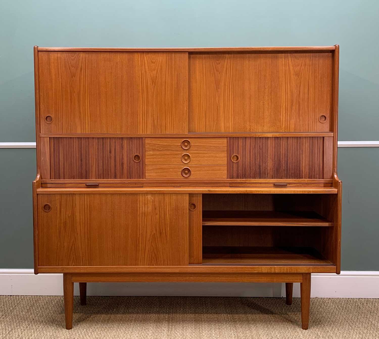 JOHANNES ANDERSON FOR ULDUM MOBELFABRIK: Danish teak cabinet, c. 1960s, fitted three registers of - Image 6 of 19