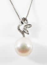 18CT WHITE GOLD PEARL & DIAMOND PENDANT, on 18ct white gold chain, 3.6gms, in Rodney Phillips of