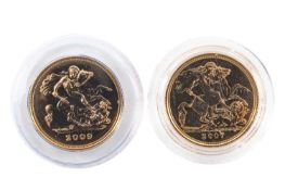 TWO ELIZABETH II GOLD HALF SOVEREIGNS, 2007 and 2009, uncirculated, capsules, each 3.9g (2)
