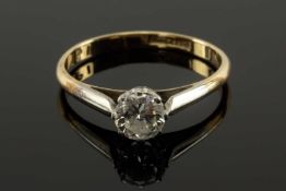 SOLITAIRE DIAMOND RING, modern brilliant cut stone in platinum and 18ct yellow gold, tot wt. 1.