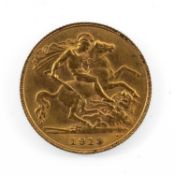 GEORGE V GOLD HALF SOVEREIGN, 1913, 4.0gms Provenance: private collection Monmouthshire Comments: