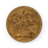 GEORGE V GOLD SOVEREIGN, 1913, 7.9gms Provenance: private collection Monmouthshire Comments: light