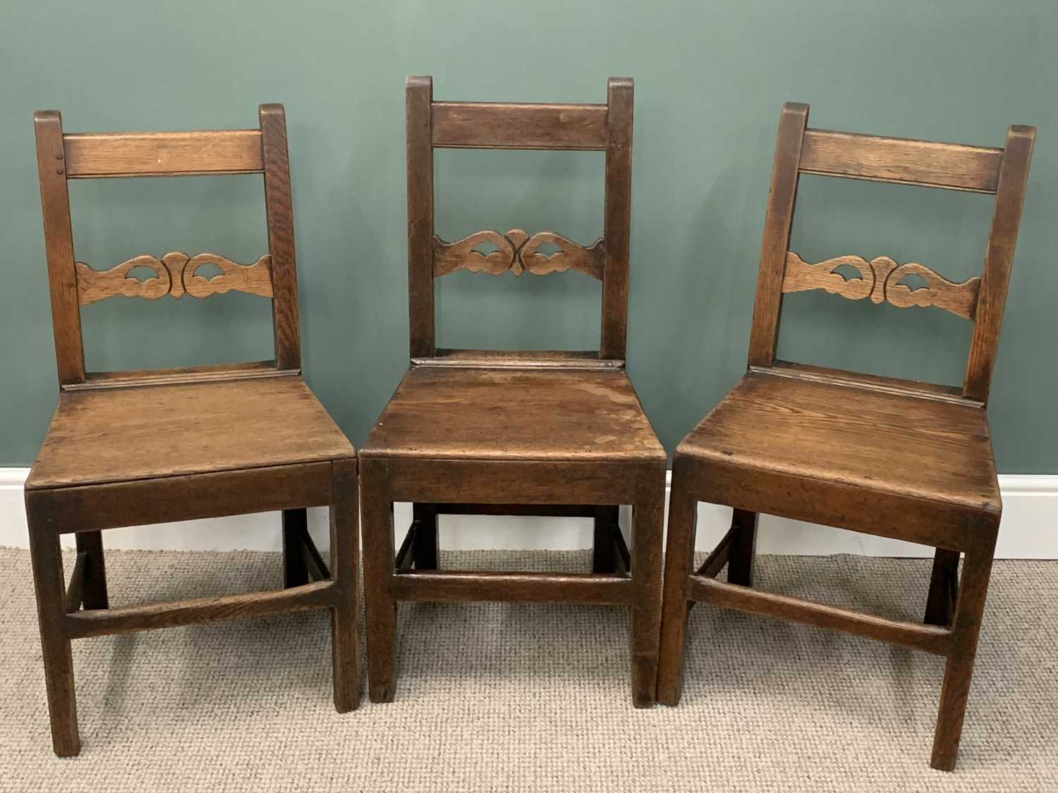 HARLEQUIN GROUP OF FIVE ANTIQUE OAK FARM HOUSE CHAIRS, peg joined construction, comprising pair with - Image 3 of 3