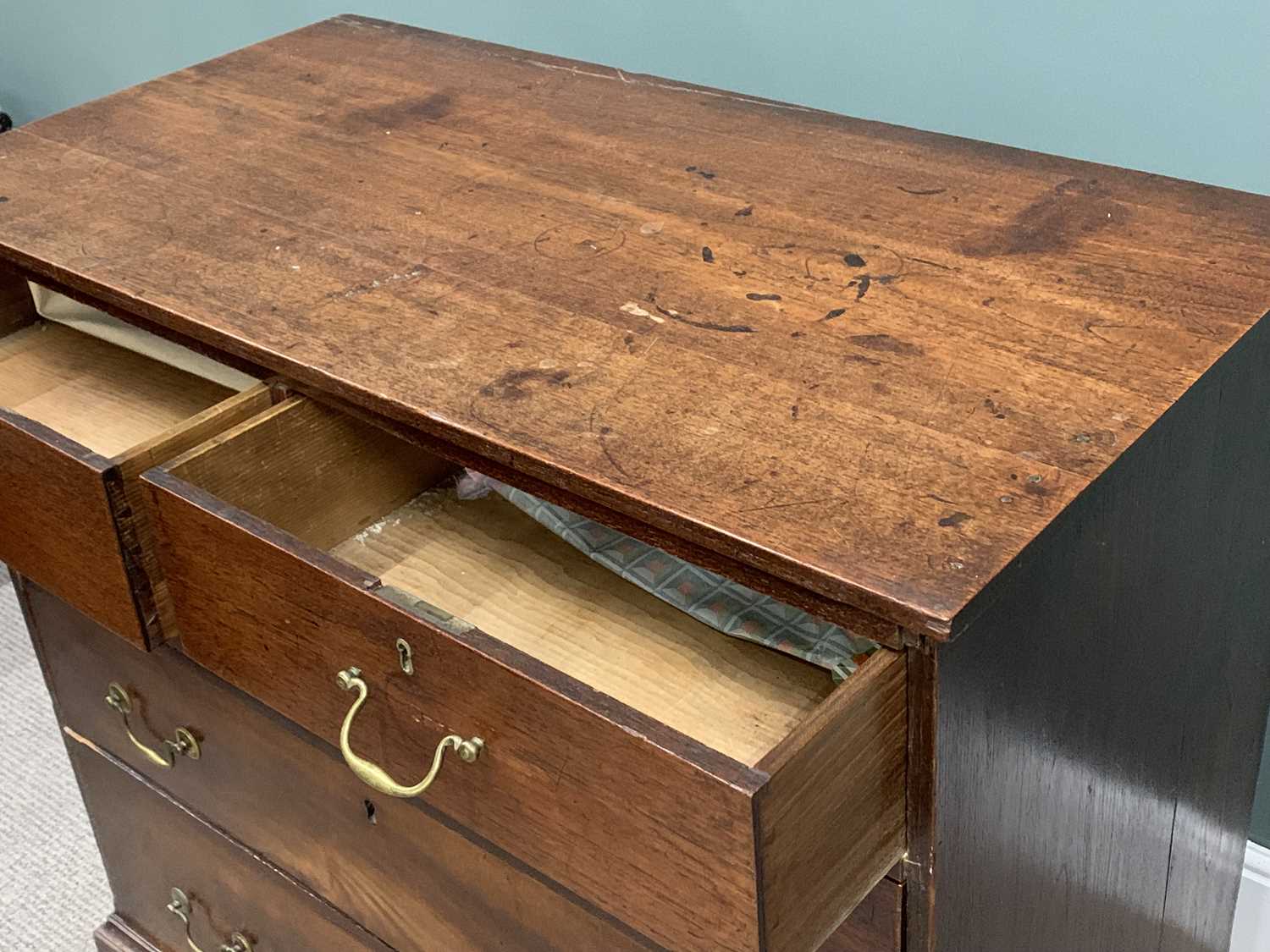 GEORGE IV OAK CHEST, two short, three long pine lined drawers, replacement brass pommels, swan - Image 2 of 5