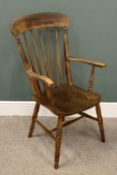 WINDSOR FARMHOUSE CHAIR, late 19th/early 20th century, curved crest rail, spindle back, swept arms