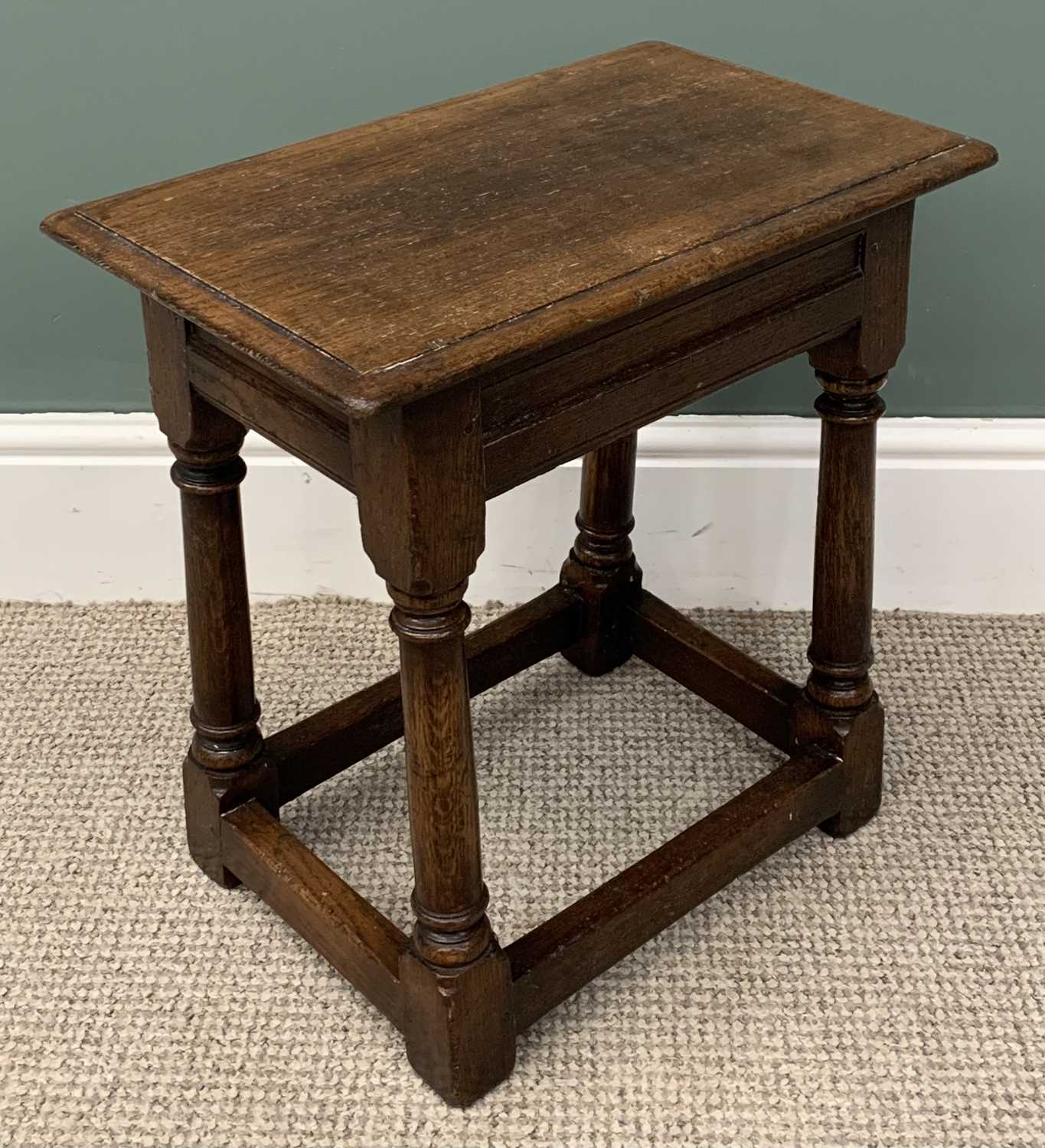 THREE PIECES VINTAGE OAK OCCASIONAL FURNITURE, comprising rectangular top side table, carved frieze, - Image 6 of 6