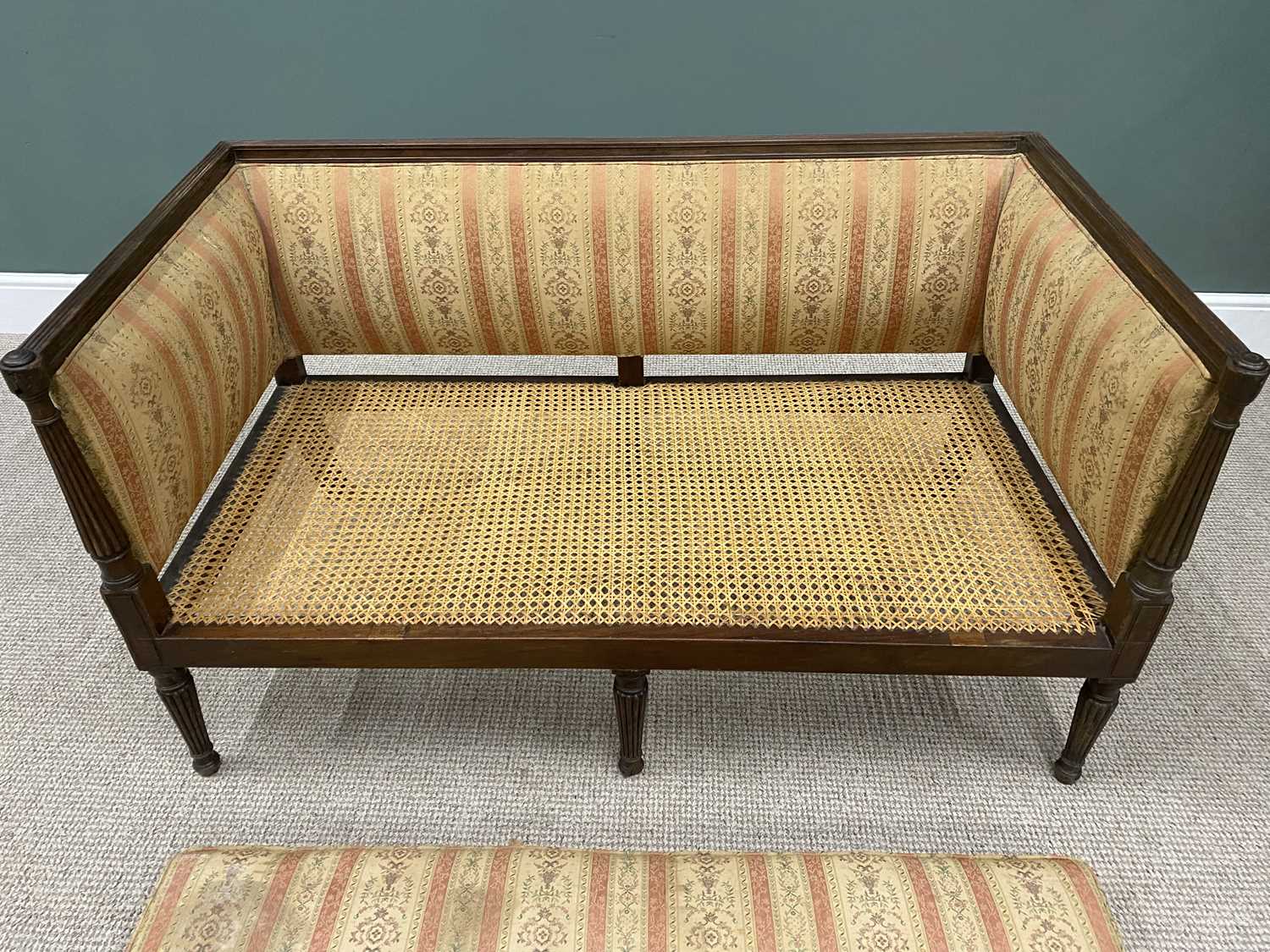REGENCY MAHOGANY TWO SEATER SETTEE, classical stripe upholstery, loose lift seat pad, reeded top - Image 3 of 5