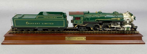 FRANKLIN MINT HO GAUGE SOUTHERN CRESCENT LTD 4-6-2 LOCOMOTIVE AND TENDER, 1396 lined green livery