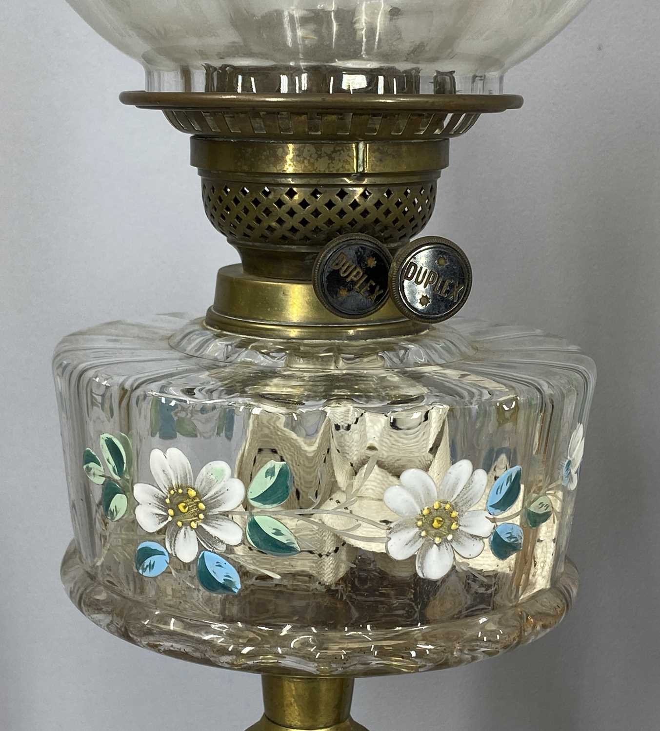 LATE 19TH CENTURY OIL LAMP with circular brass base and column, floral painted clear glass - Image 2 of 3