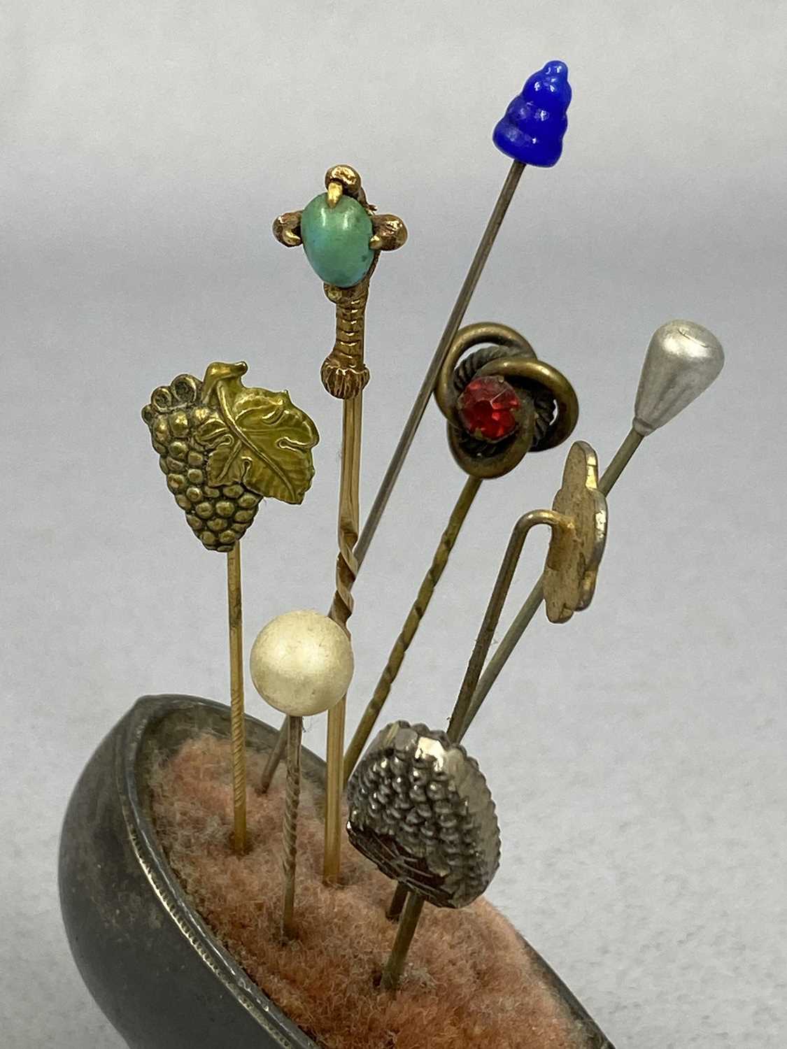 COLLECTION OF VINTAGE HAT PINS, some with shell/hardstone mounts, with an embroidered silk pin - Image 2 of 5