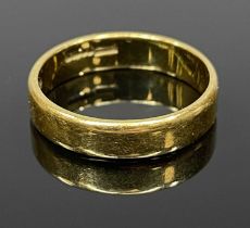 18CT WELSH GOLD WEDDING BAND, size M, 3.7gms Provenance: private collection Conwy