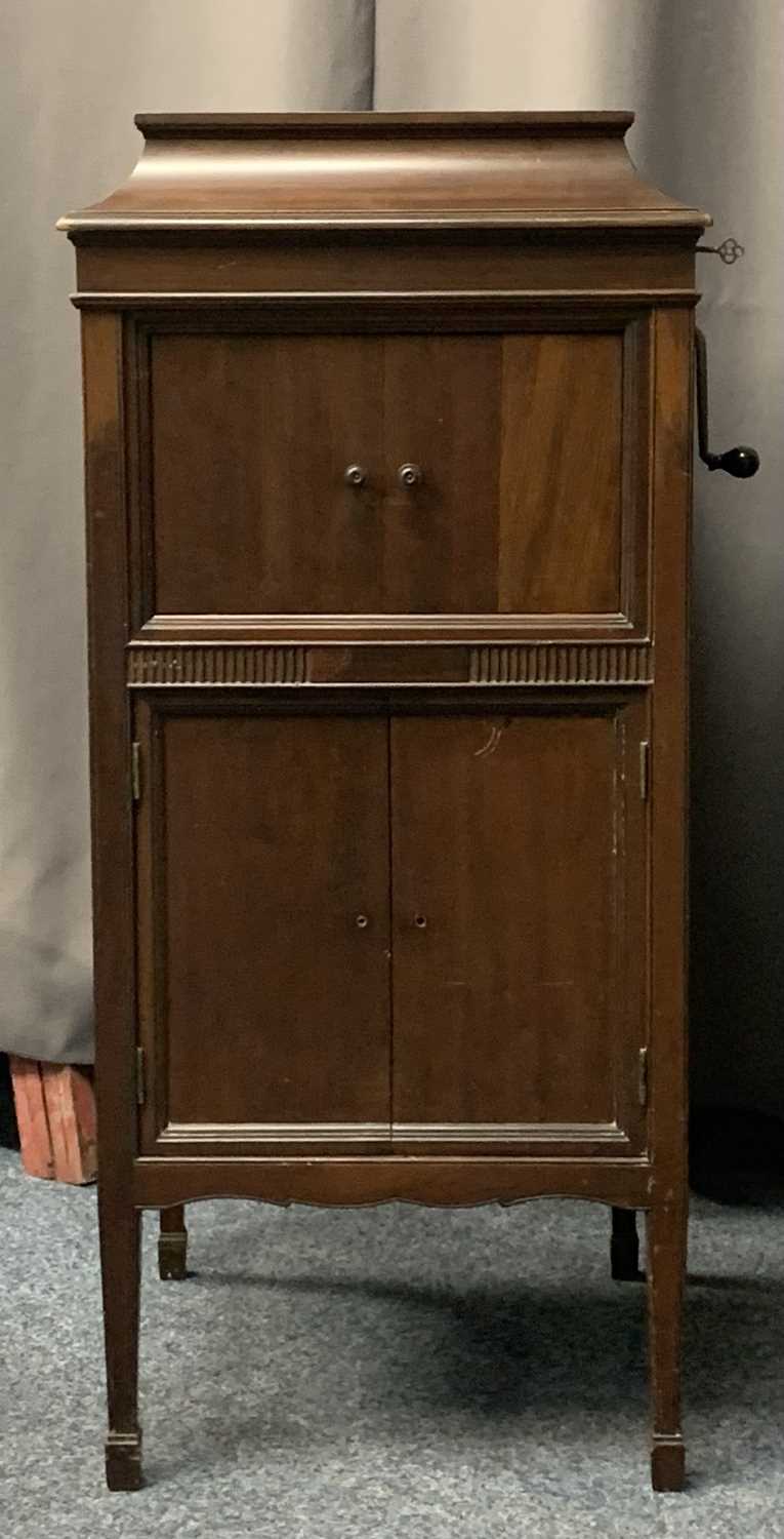 COLUMBIA VIVA-TONE GRAFONOLA GRAMOPHONE PLAYER, in mahogany freestanding cabinet with folding - Image 4 of 5