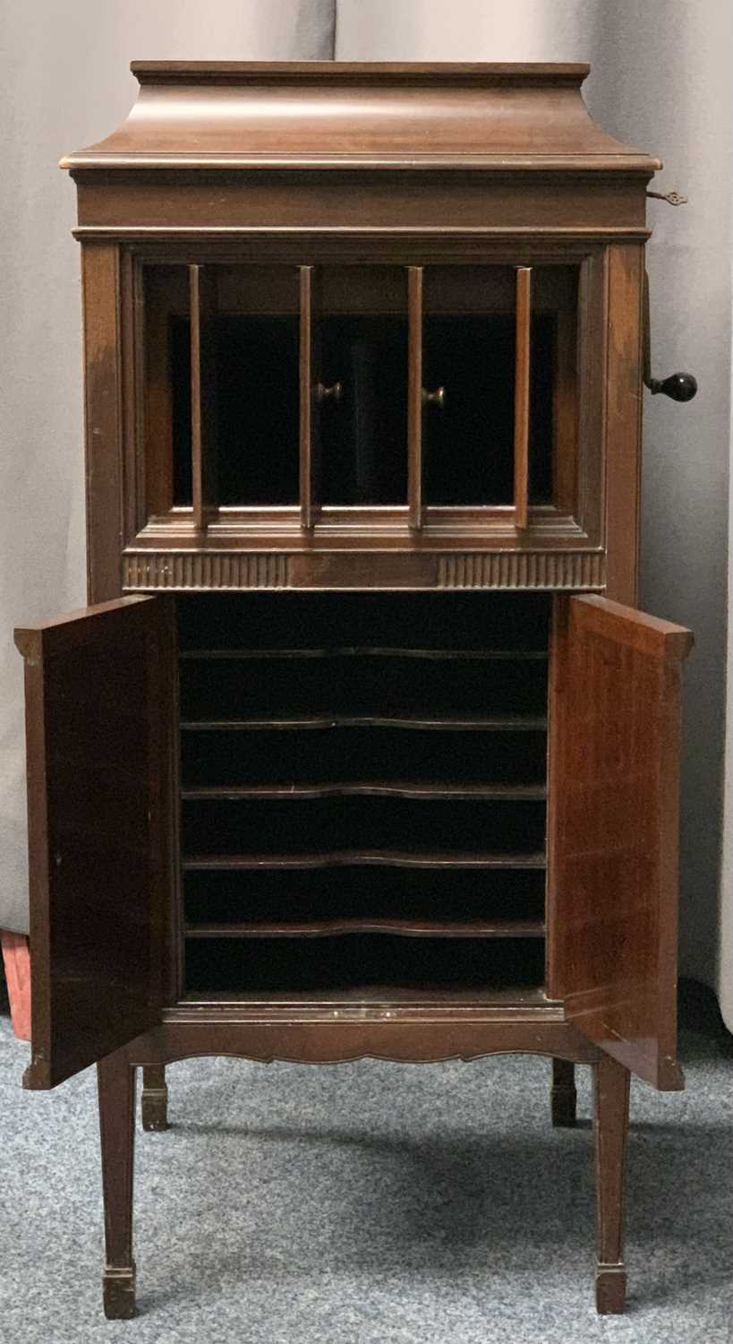 COLUMBIA VIVA-TONE GRAFONOLA GRAMOPHONE PLAYER, in mahogany freestanding cabinet with folding - Image 2 of 5