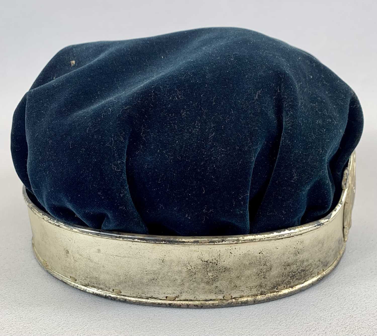 EISTEDDFOD Y RHOS 1926 GEORGE V SILVER PLATED BARDIC CROWN, with dark blue velvet liner - Image 4 of 6