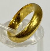 22CT GOLD WEDDING BAND, size J, London 1960 date stamp, 5.2gms Provenance: private collection