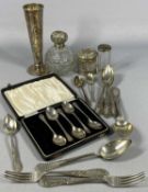 SMALL BRITISH & CONTINENTAL SILVER, comprising five teaspoons, Birmingham 1933, Arthur Price & Co