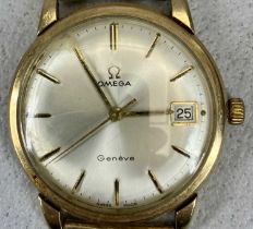 OMEGA GENEVE 9CT GOLD GENTLEMAN'S BRACELET WRISTWATCH, circa 1965, silvered dial, raised gold