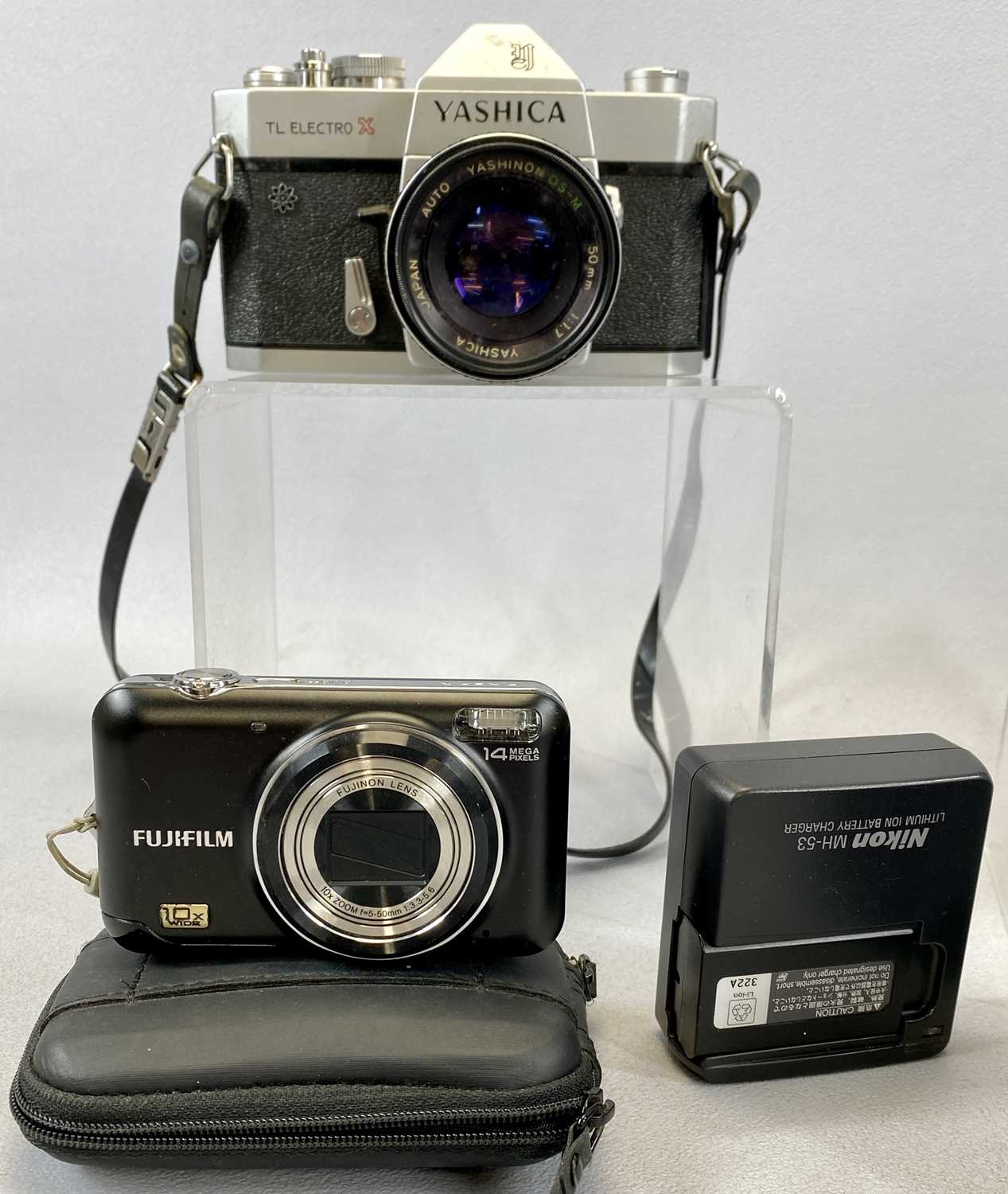 CAMERAS & ACCESSORIES including Olympus OM-1 SLR with 50mm lens, Yashica TL Electro SLR camera - Image 2 of 4