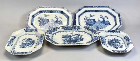 PAIR OF IRISH DELFT OCTAGONAL BLUE & WHITE SERVING PLATTERS, mid 18th Century, 'Vase of Feathers'