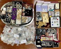 VINTAGE & LATER COSTUME JEWELLERY, earrings, boxed necklaces and pendants, gold tone necklaces,