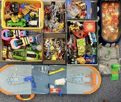 COLLECTABLES including action figures, games, model vehicles, table-top games, money banks etc.