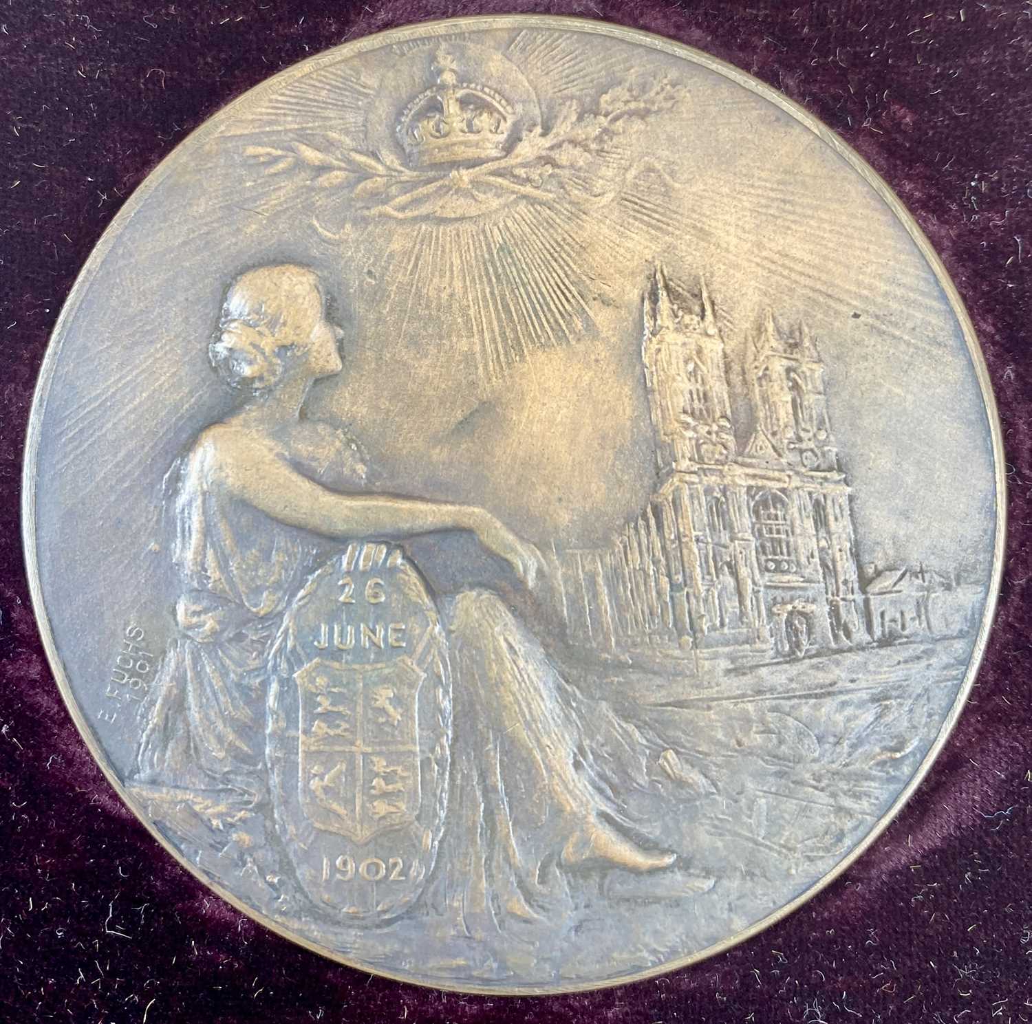 KING EDWARD VII & QUEEN ALEXANDRA LARGE BRONZE CORONATION MEDAL / PLAQUE by Elkington & Co. - Image 3 of 3