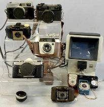 COLLECTION OF CAMERAS AND ACCESSORIES including a Coronet "Vogue" bakelite cased bellows camera, a