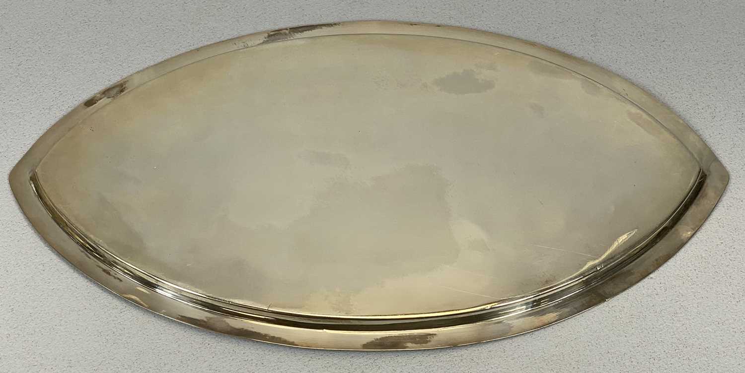 LOZENGE SHAPE SILVER DRESSING TABLE TRAY ribbon and floral swag detail centre, Sheffield 1911, James - Image 4 of 4