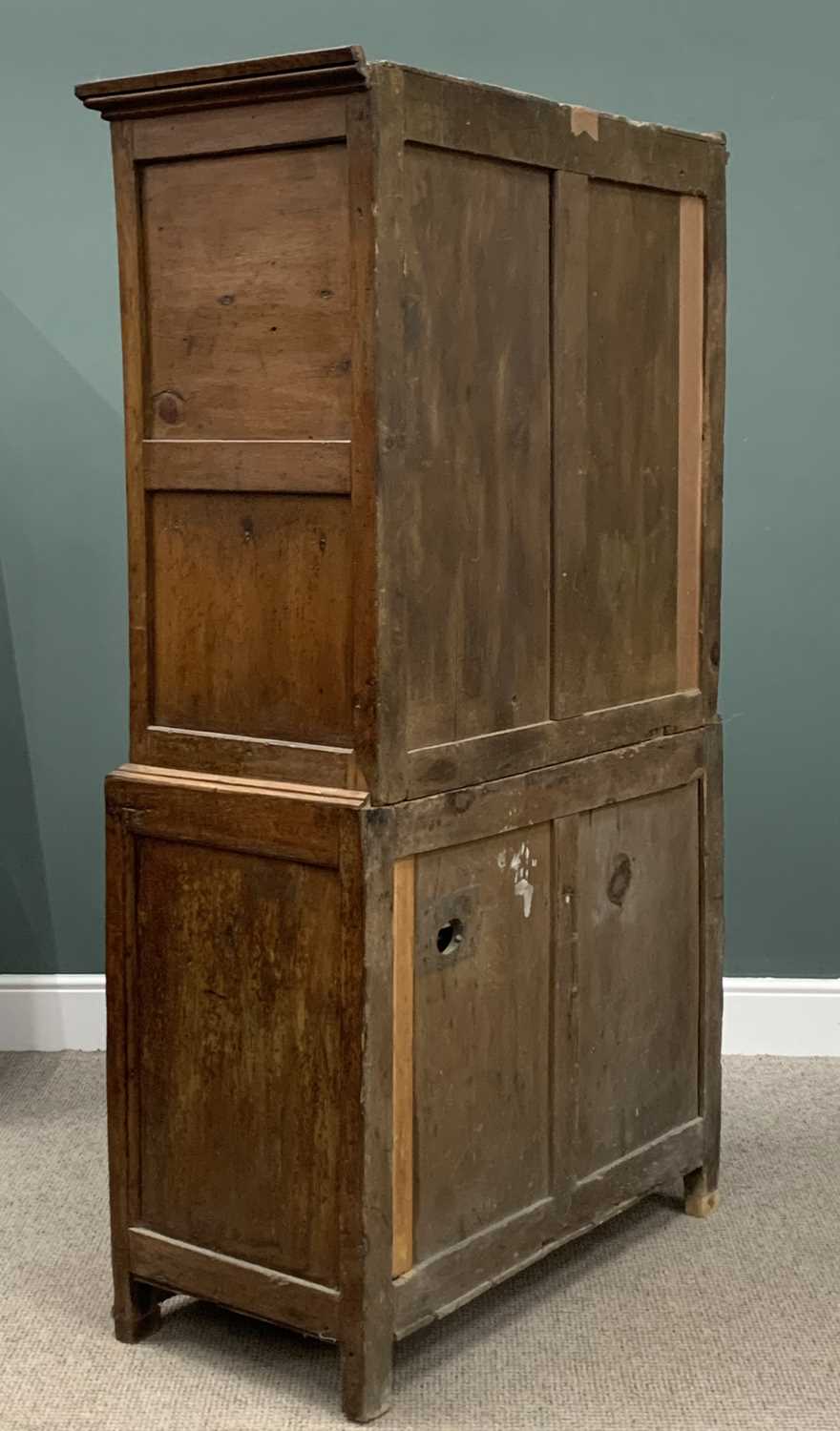 OAK 19TH CENTURY CAERNARFONSHIRE BREAD & CHEESE CUPBOARD with vented upper cupboard, waist - Image 4 of 6