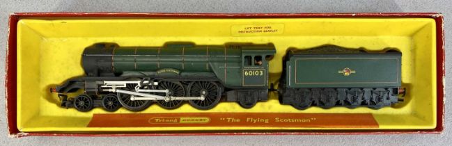 TRI-ANG HORNBY 00 RAILWAYS, R.850BR Flying Scotsman and Tender, in box Provenance: private