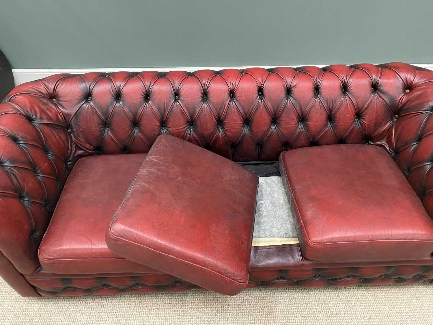 RED LEATHER THREE SEATER CHESTERFIELD SOFA 68 (h) x 208 (w) x 57cms (d) Provenance: private - Image 2 of 6