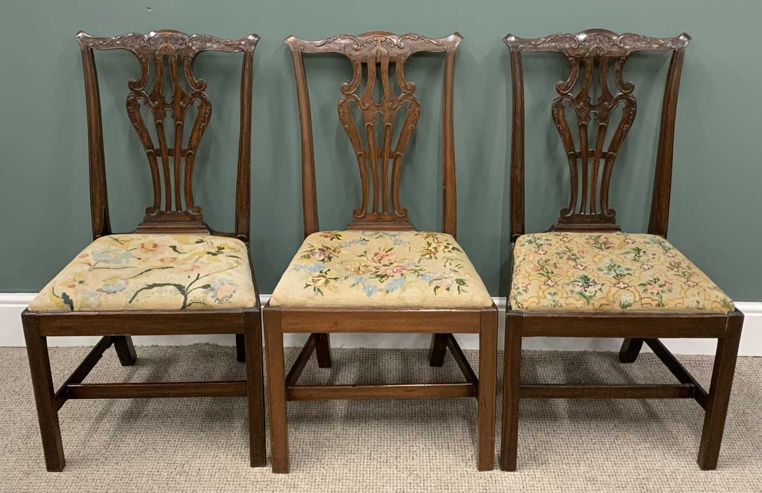GOOD SET OF FIVE MAHOGANY CHIPPENDALE STYLE DINING CHAIRS with drop-in tapestry seats, 99 (h) x - Image 2 of 3