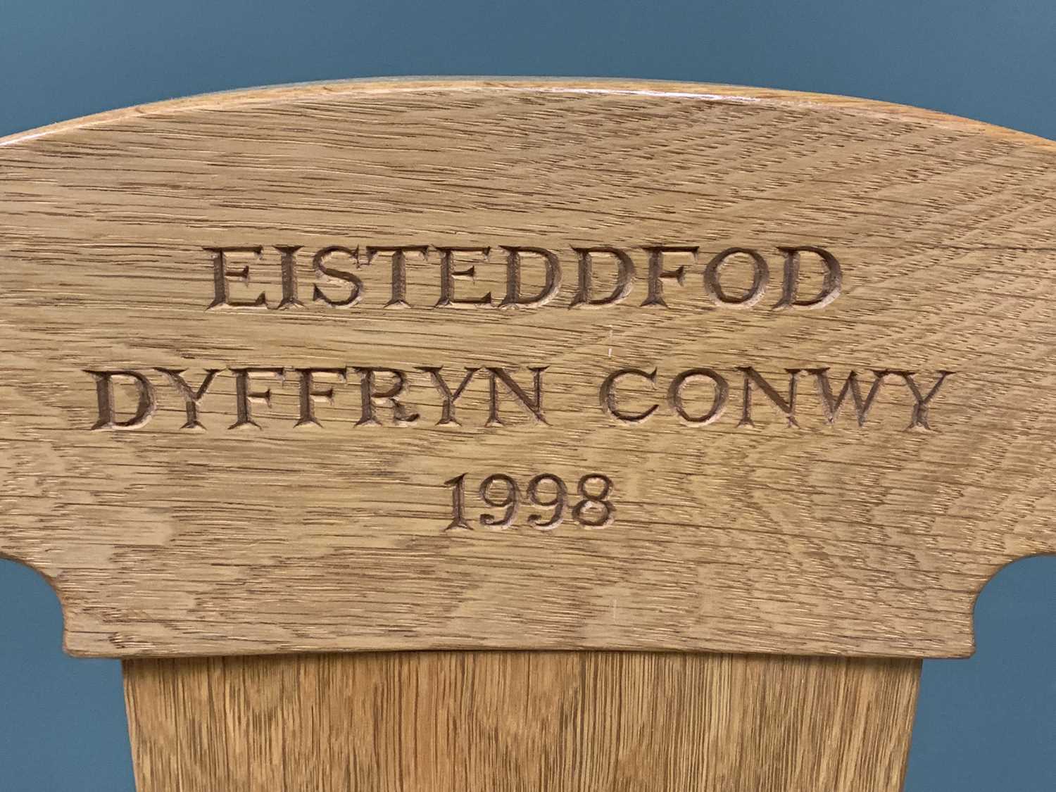 MODERN OAK EISTEDDFOD CHAIR for 'Dyffryn Conwy 1998', stamped M. Rayner to base, 116 (h) x 58 (w) - Image 5 of 6