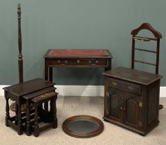SIX ITEMS OF VARIOUS FURNITURE / FURNISHINGS including reproduction desk with red leather tool top