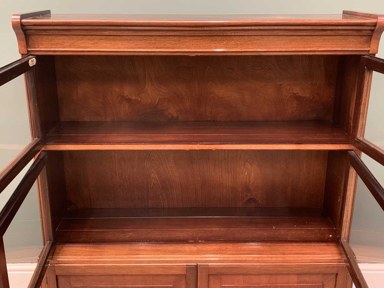 MAHOGANY LIBRARY BOOKCASE having four glazed upper doors over two cupboards, 119 (h) x 89 (w) x - Image 3 of 6